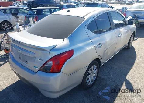 2015 Nissan Versa 1.6 Sv z USA, uszkodzony, nr VIN 3N1CN7AP5FL952302